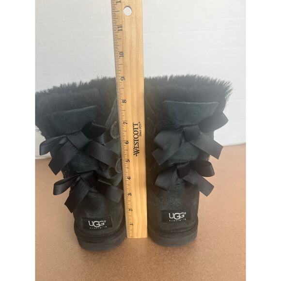 UGG Bailey 2954 Black Suede Bow II Shearling Mid Calf Water-Repellent Boots Sz 6 - Picture 9 of 11